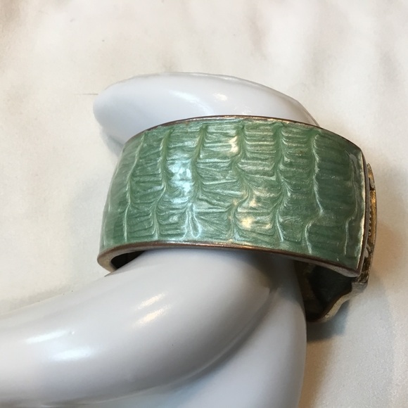 Owl Cuff Bracelet Large Statement Enamel Mint Green Hinged Gold Toned - Picture 3 of 7